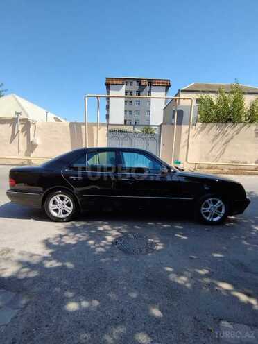 Mercedes E 240 2000, 295,000 km - 2.4 l - Bakı