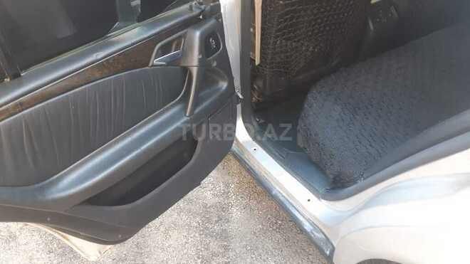 Mercedes E 320 1996, 302,157 km - 3.2 l - Bakı