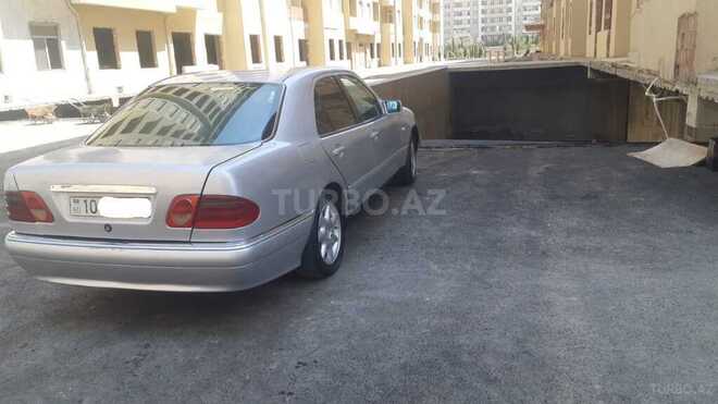 Mercedes E 320 1996, 302,157 km - 3.2 l - Bakı