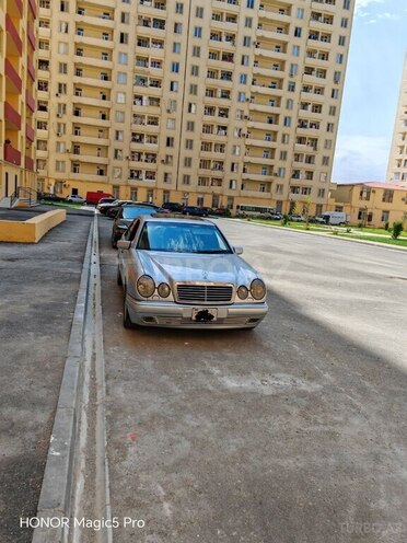Mercedes E 320 1998, 315,000 km - 3.2 l - Sumqayıt