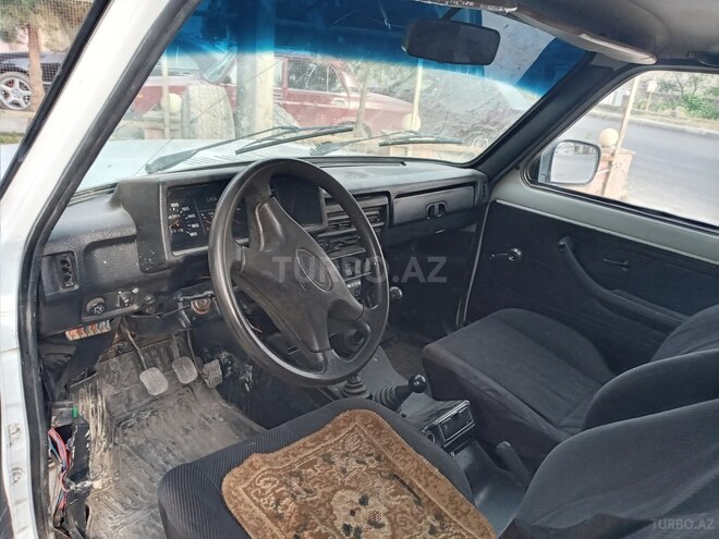 LADA (VAZ) Niva 2002, 245,437 km - 1.7 l - Quba