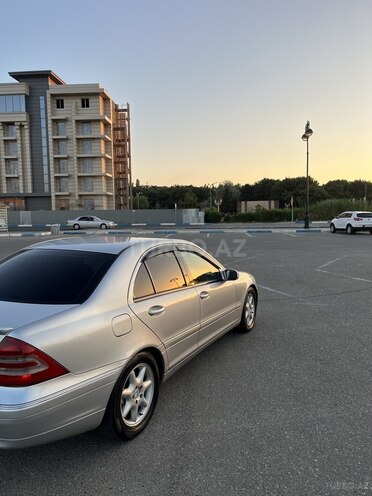 Mercedes C 240 2000, 352,423 km - 2.6 l - Sumqayıt