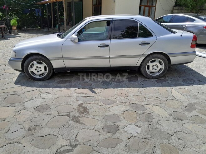 Mercedes C 200 1996, 305,000 km - 2.0 l - İsmayıllı