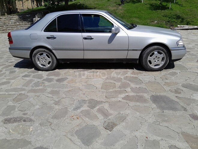 Mercedes C 200 1996, 305,000 km - 2.0 l - İsmayıllı