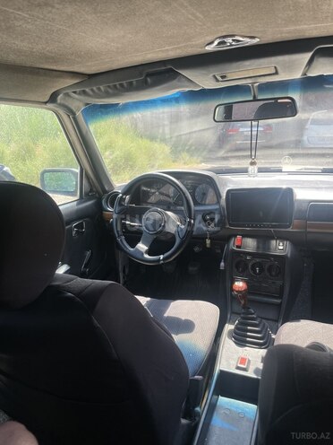 Mercedes E 230 1983, 235,000 km - 2.3 l - Bakı