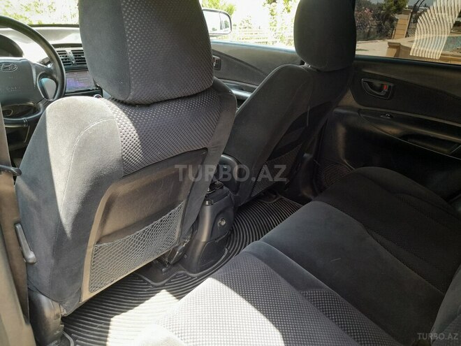 Hyundai Tucson 2006, 300,000 km - 2.0 l - Tovuz