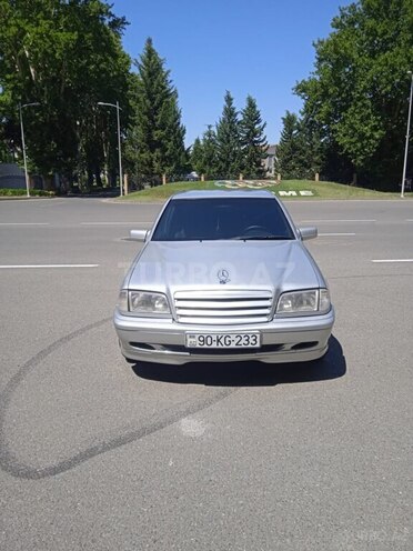 Mercedes C 220 1998, 240,000 km - 2.2 l - Bakı