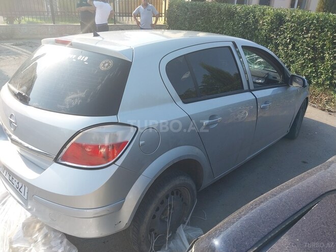 Opel Astra 2005, 186,500 km - 1.4 л - Füzuli