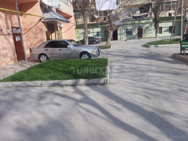 Mercedes C 220 2000, 438,000 km - 2.2 l - Bakı