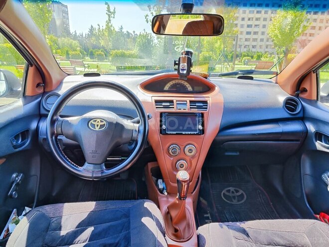 Toyota Yaris 2007, 390,000 km - 1.3 l - Bakı