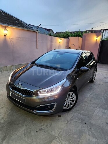 Kia Ceed 2018, 218,000 km - 1.4 l - Bakı