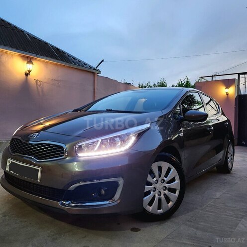 Kia Ceed 2018, 218,000 km - 1.4 l - Bakı