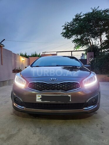 Kia Ceed 2018, 218,000 km - 1.4 l - Bakı
