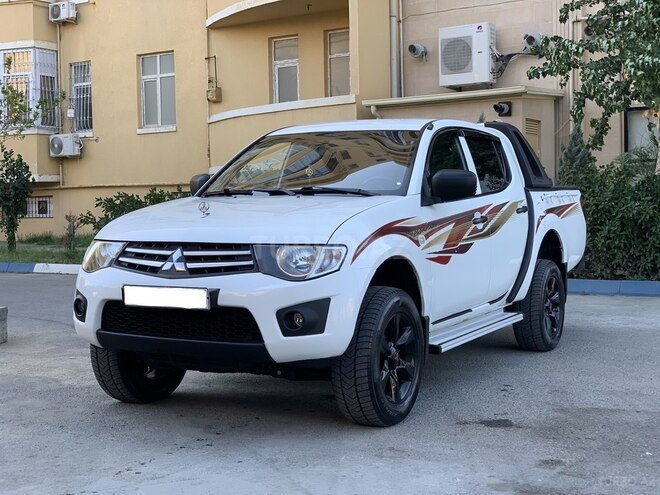 Mitsubishi L200 2014, 165,700 km - 2.5 l - Bakı