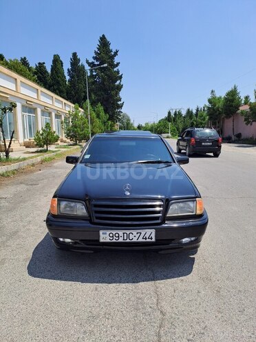 Mercedes C 230 1999, 288,000 km - 2.3 l - Mingəçevir