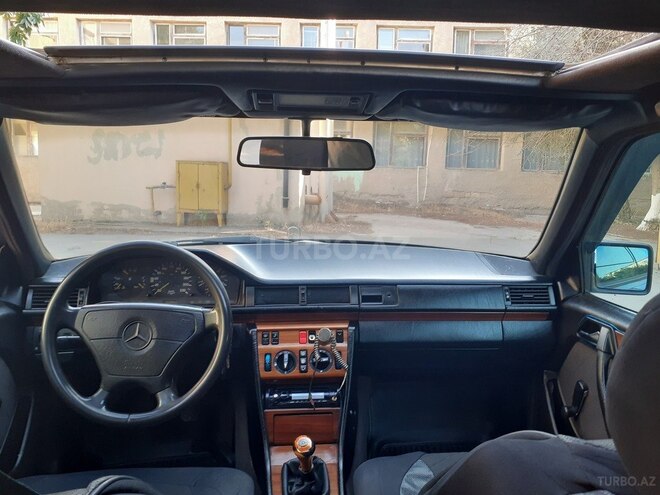 Mercedes E 300 1994, 350,875 km - 3.0 л - Sumqayıt