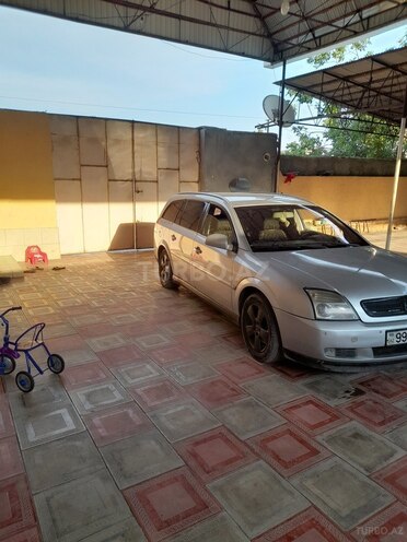 Opel Vectra 2004, 360,000 km - 1.9 л - Tovuz