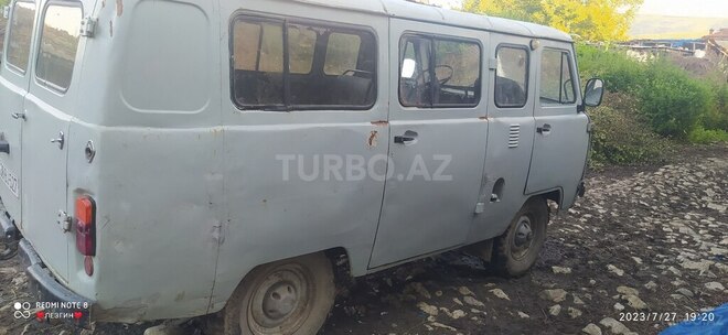 UAZ 452 1998, 110,000 km - 2.4 l - Qusar
