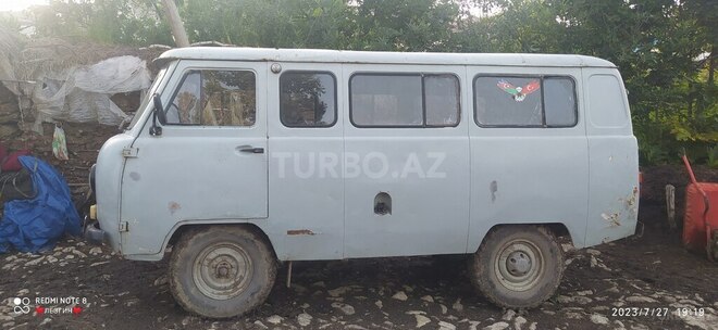 UAZ 452 1998, 110,000 km - 2.4 l - Qusar