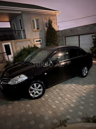 Nissan Tiida 2009, 280,000 km - 1.6 л - Bakı