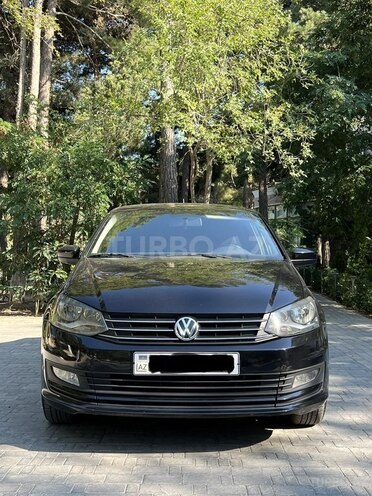 Volkswagen Polo 2015, 200,500 km - 1.6 l - Bakı