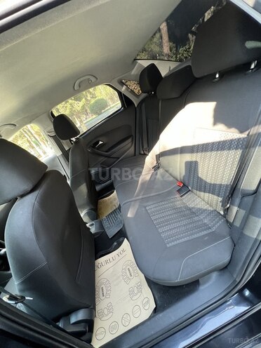 Volkswagen Polo 2015, 200,500 km - 1.6 l - Bakı