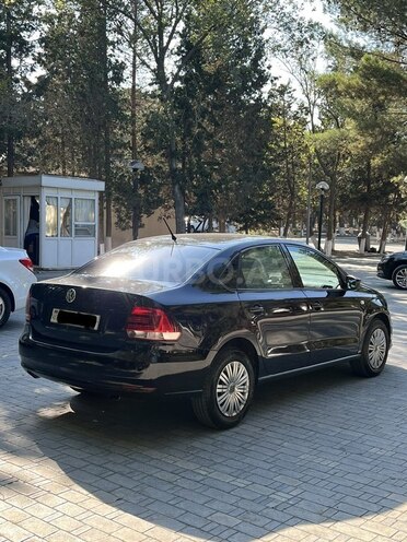 Volkswagen Polo 2015, 200,500 km - 1.6 l - Bakı