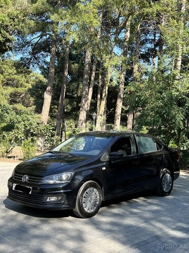 Volkswagen Polo 2015, 200,500 km - 1.6 l - Bakı