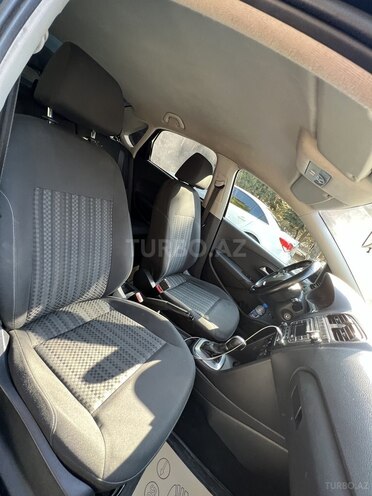 Volkswagen Polo 2015, 200,500 km - 1.6 l - Bakı