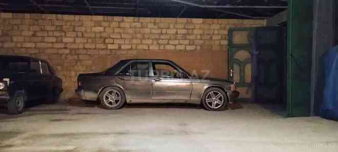 Mercedes 190 1990, 123,456 km - 2.3 l - Bakı