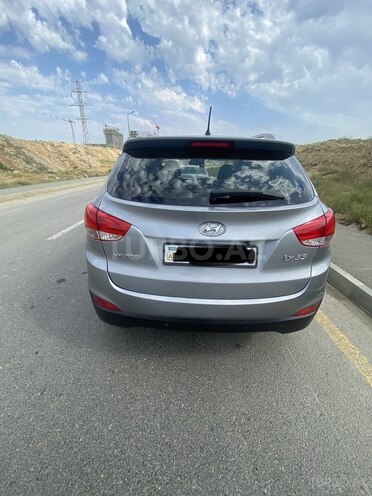 Hyundai ix35 2010, 188,000 km - 2.0 l - Bakı