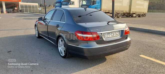 Mercedes E 220 2011, 296,000 km - 2.2 l - Bakı