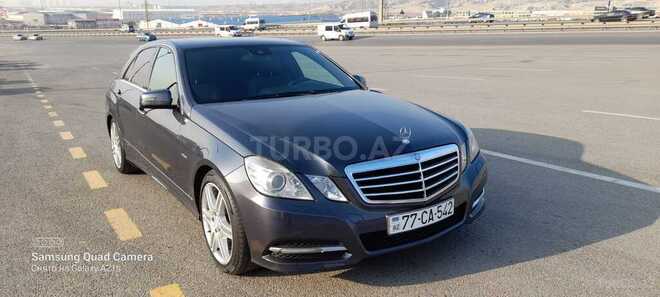 Mercedes E 220 2011, 296,000 km - 2.2 l - Bakı