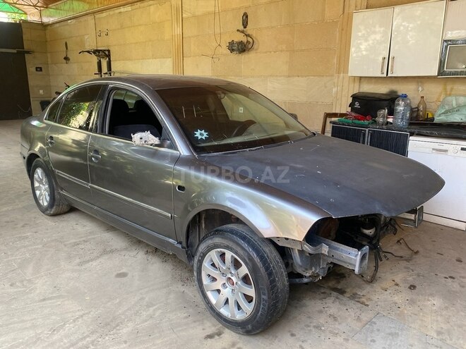 Volkswagen Passat 2001, 259,863 km - 1.8 l - Bakı