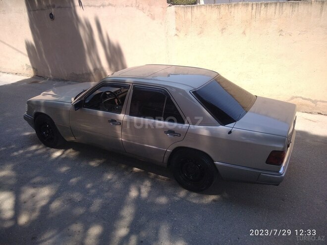 Mercedes E 230 1990, 387,620 km - 2.3 л - Sumqayıt