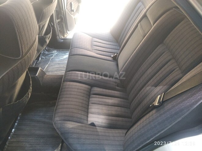 Mercedes E 230 1990, 387,620 km - 2.3 л - Sumqayıt