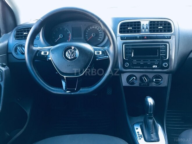 Volkswagen Polo 2019, 214,000 km - 1.6 l - Bakı