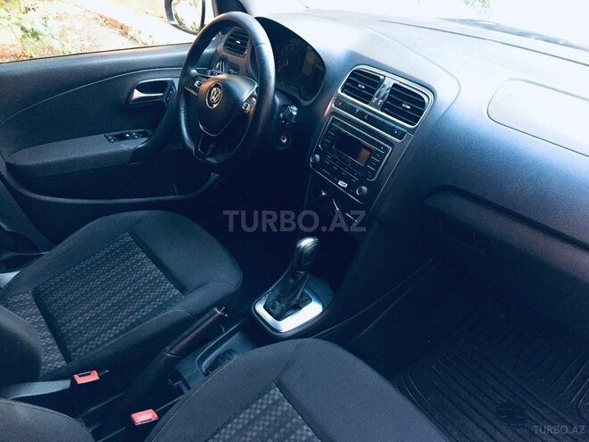 Volkswagen Polo 2019, 214,000 km - 1.6 l - Bakı