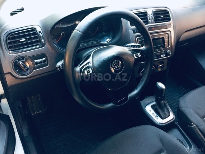 Volkswagen Polo 2019, 214,000 km - 1.6 l - Bakı
