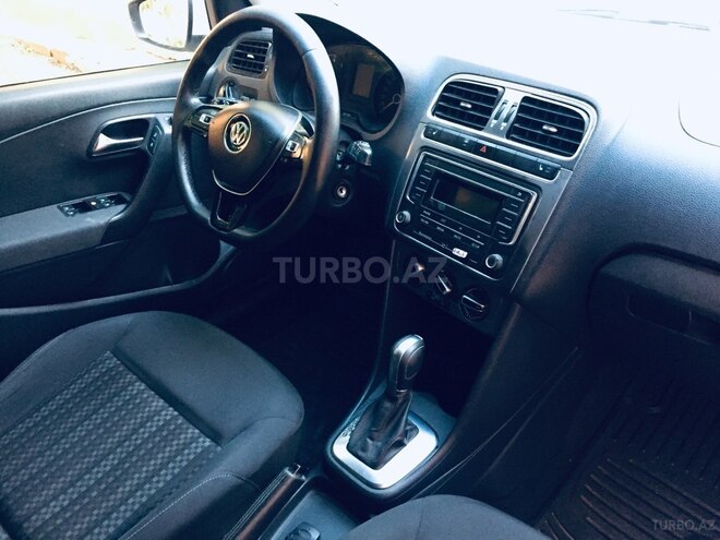 Volkswagen Polo 2019, 214,000 km - 1.6 l - Bakı