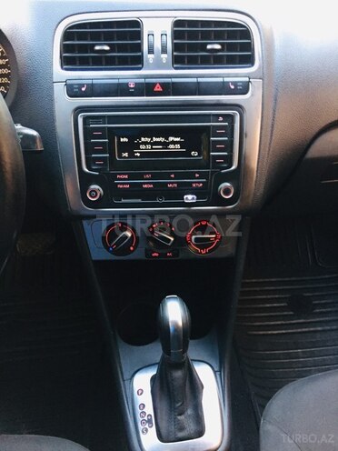 Volkswagen Polo 2019, 214,000 km - 1.6 l - Bakı