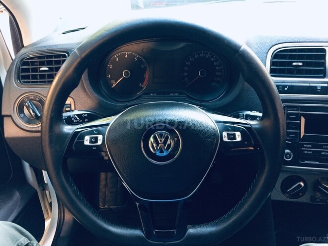Volkswagen Polo 2019, 214,000 km - 1.6 l - Bakı