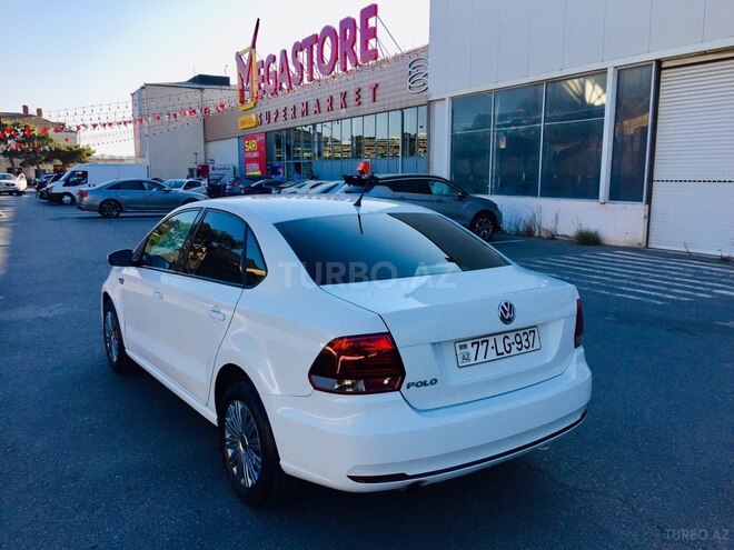 Volkswagen Polo 2019, 214,000 km - 1.6 l - Bakı