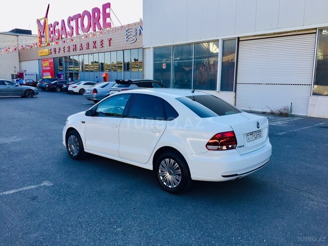Volkswagen Polo 2019, 214,000 km - 1.6 l - Bakı