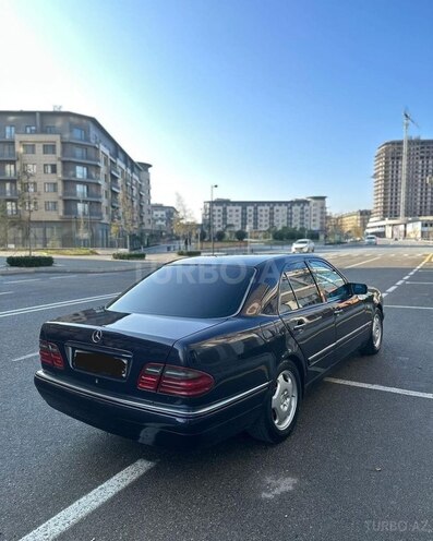 Mercedes E 220 1998, 325,000 km - 2.2 l - Bakı
