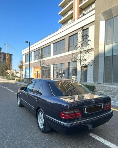 Mercedes E 220 1998, 325,000 km - 2.2 l - Bakı