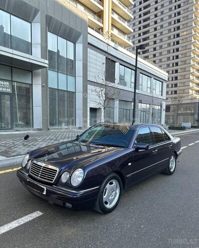 Mercedes E 220 1998, 325,000 km - 2.2 l - Bakı