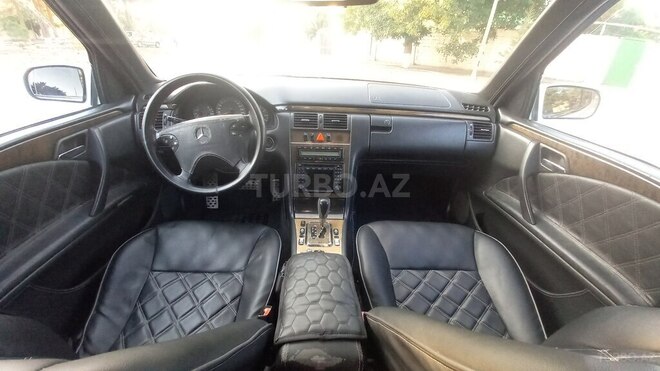 Mercedes E 430 2000, 360,000 km - 4.3 l - Bakı