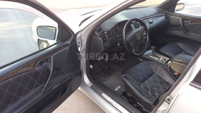Mercedes E 430 2000, 360,000 km - 4.3 l - Bakı