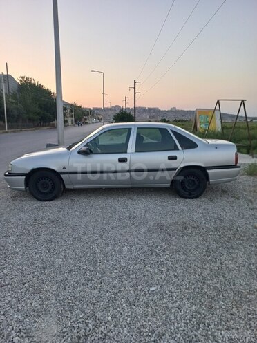 Opel Vectra 1994, 667,324 km - 1.6 л - Bakı